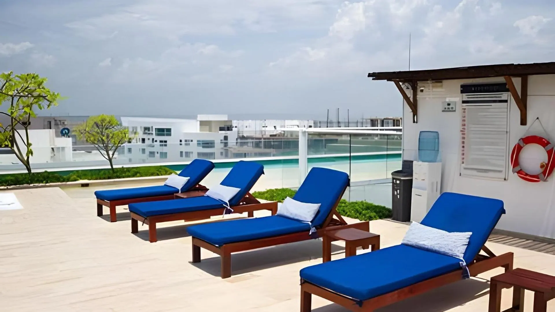 2 Dormitorios Jacuzzi Y Vista Mar. Frente A Playa Cartagena