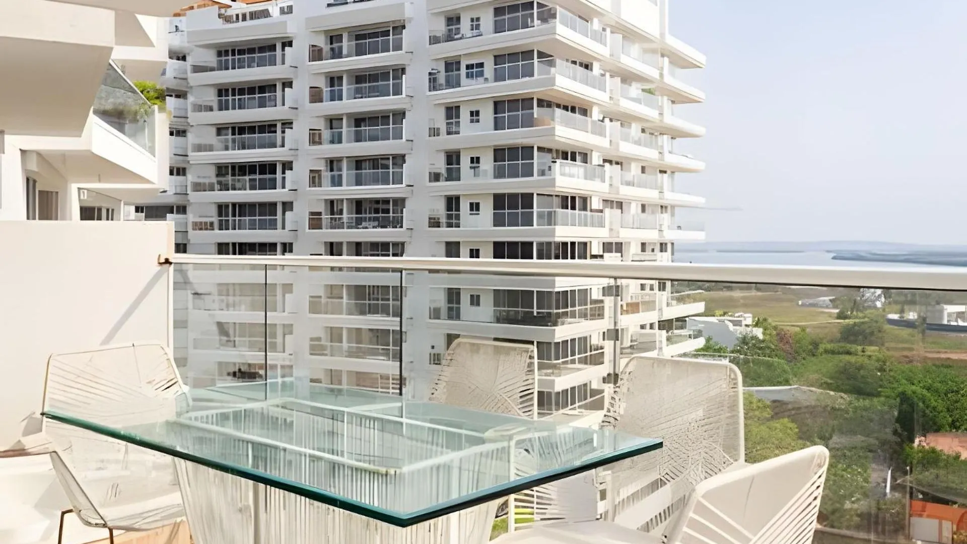 Apartment 2 Dormitorios Jacuzzi Y Vista Mar. Frente A Playa Cartagena